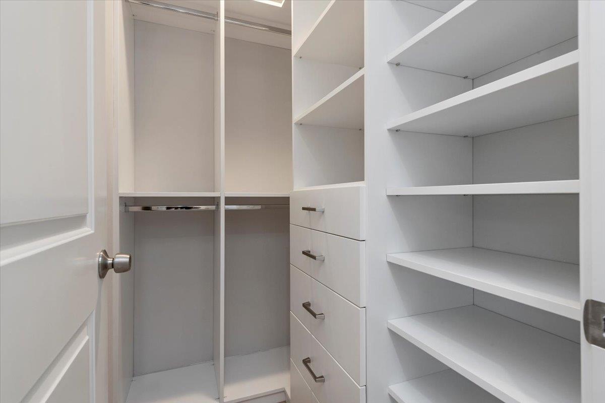 Detail Gallery Image 20 of 26 For 766 Vaquero Dr, Mountain View,  CA 94043 - 3 Beds | 2 Baths