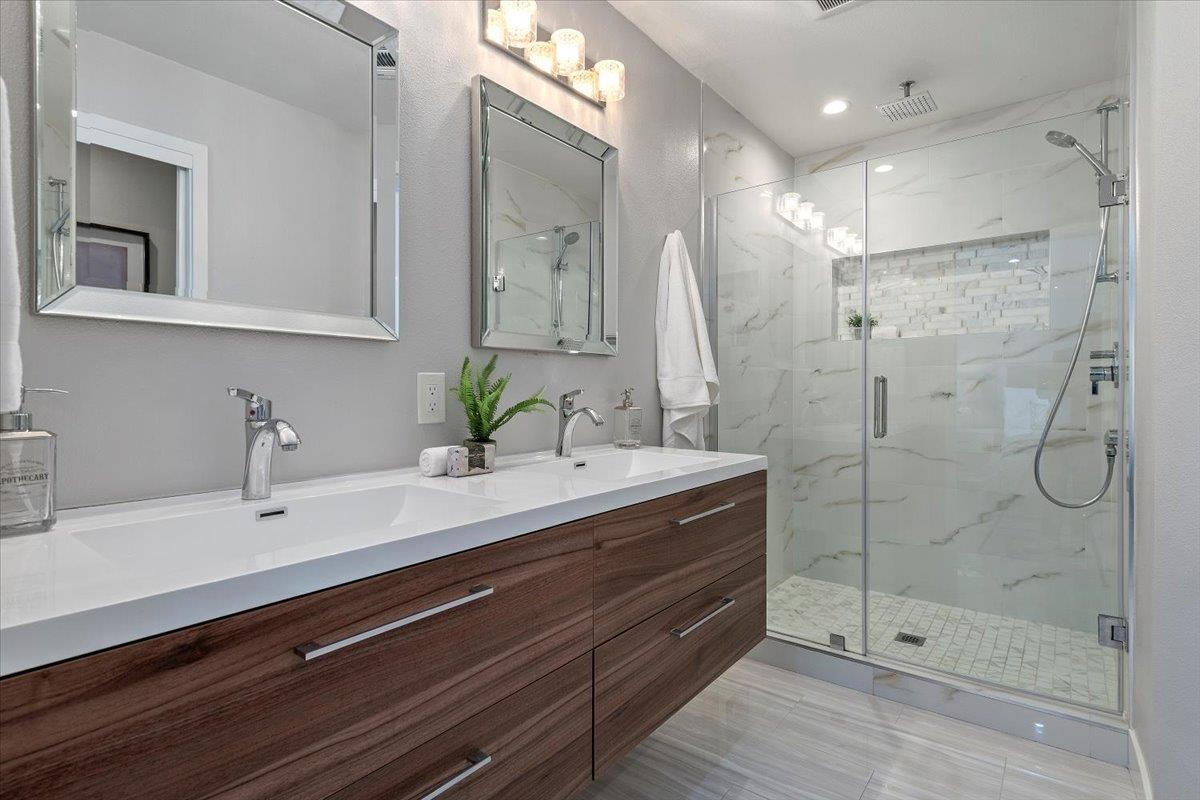 Detail Gallery Image 21 of 26 For 766 Vaquero Dr, Mountain View,  CA 94043 - 3 Beds | 2 Baths