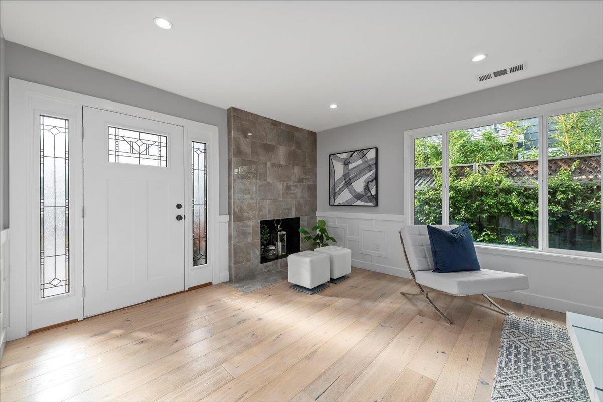 Detail Gallery Image 3 of 26 For 766 Vaquero Dr, Mountain View,  CA 94043 - 3 Beds | 2 Baths