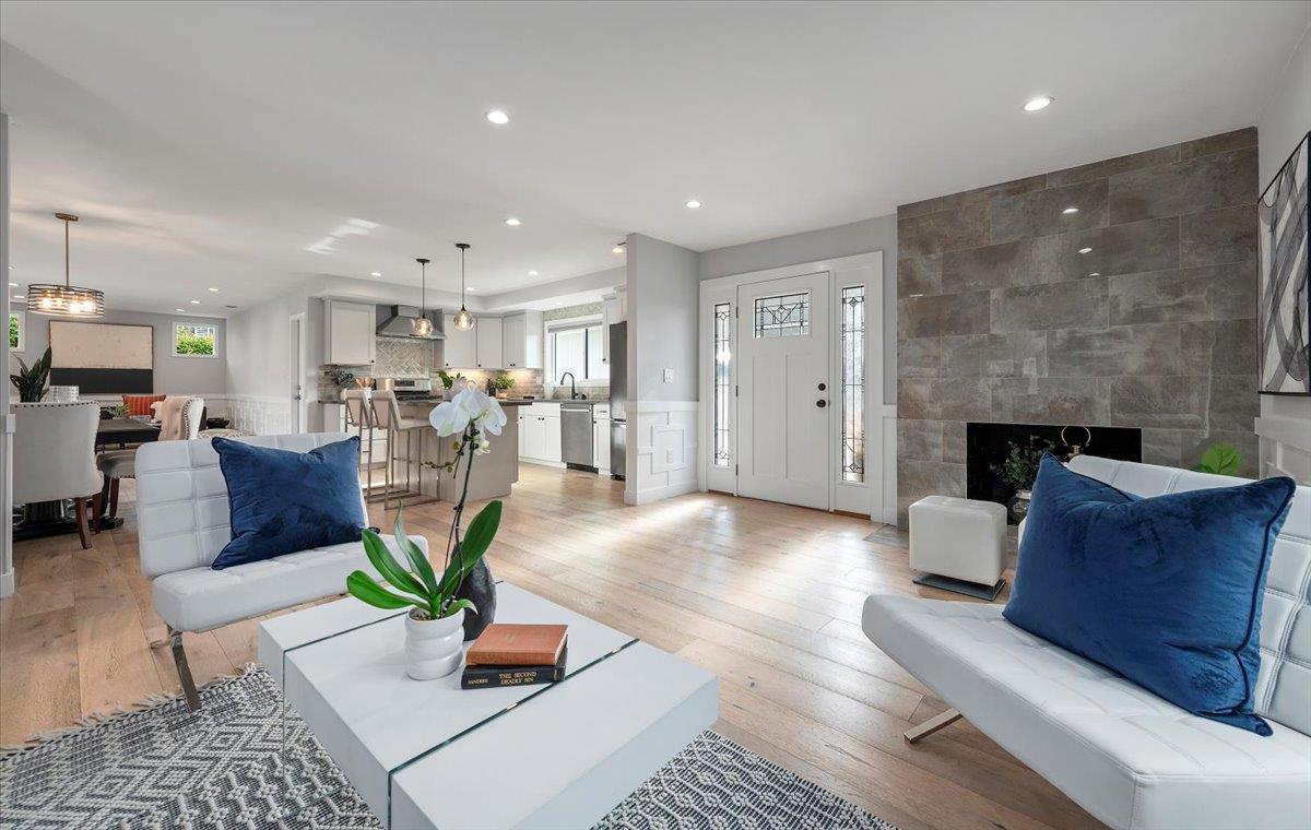 Detail Gallery Image 4 of 26 For 766 Vaquero Dr, Mountain View,  CA 94043 - 3 Beds | 2 Baths