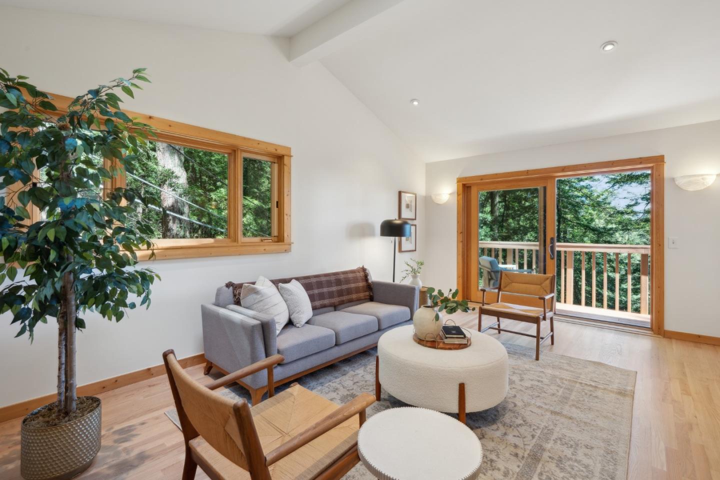 Detail Gallery Image 21 of 51 For 103 Harkins Rd, Woodside,  CA 94062 - 5 Beds | 3/1 Baths