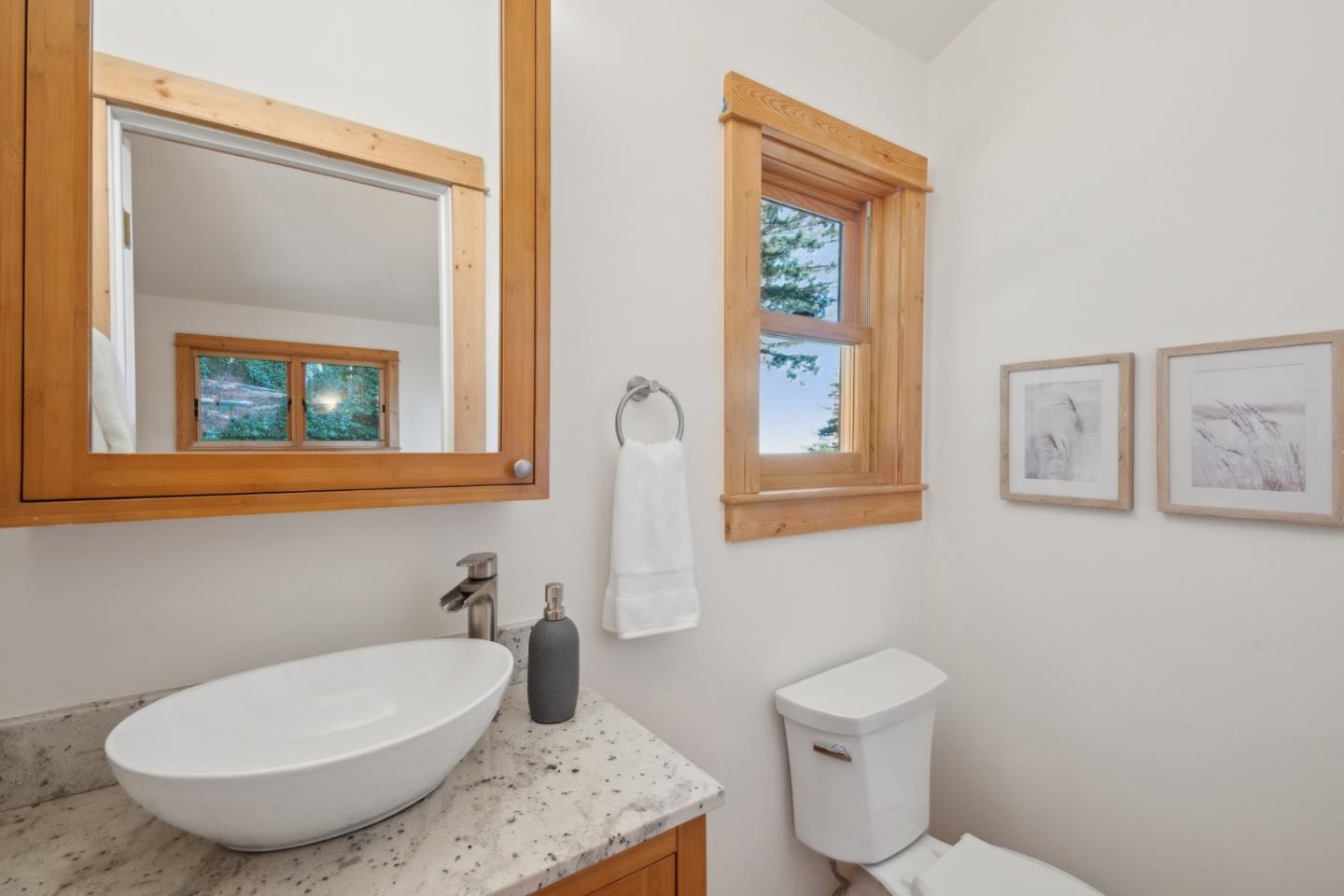 Detail Gallery Image 22 of 51 For 103 Harkins Rd, Woodside,  CA 94062 - 5 Beds | 3/1 Baths