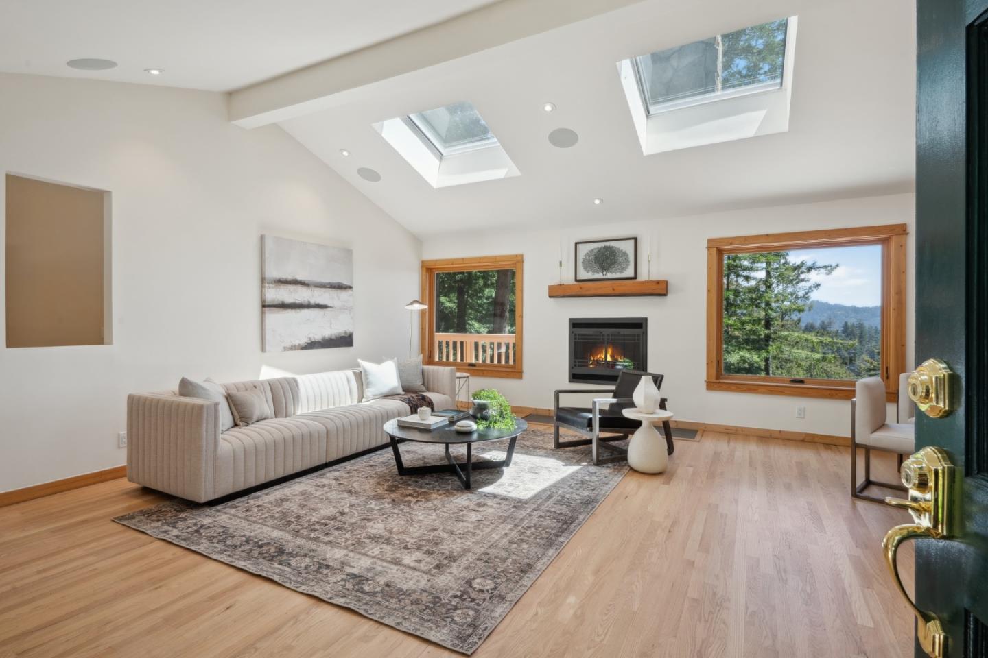 Detail Gallery Image 3 of 51 For 103 Harkins Rd, Woodside,  CA 94062 - 5 Beds | 3/1 Baths