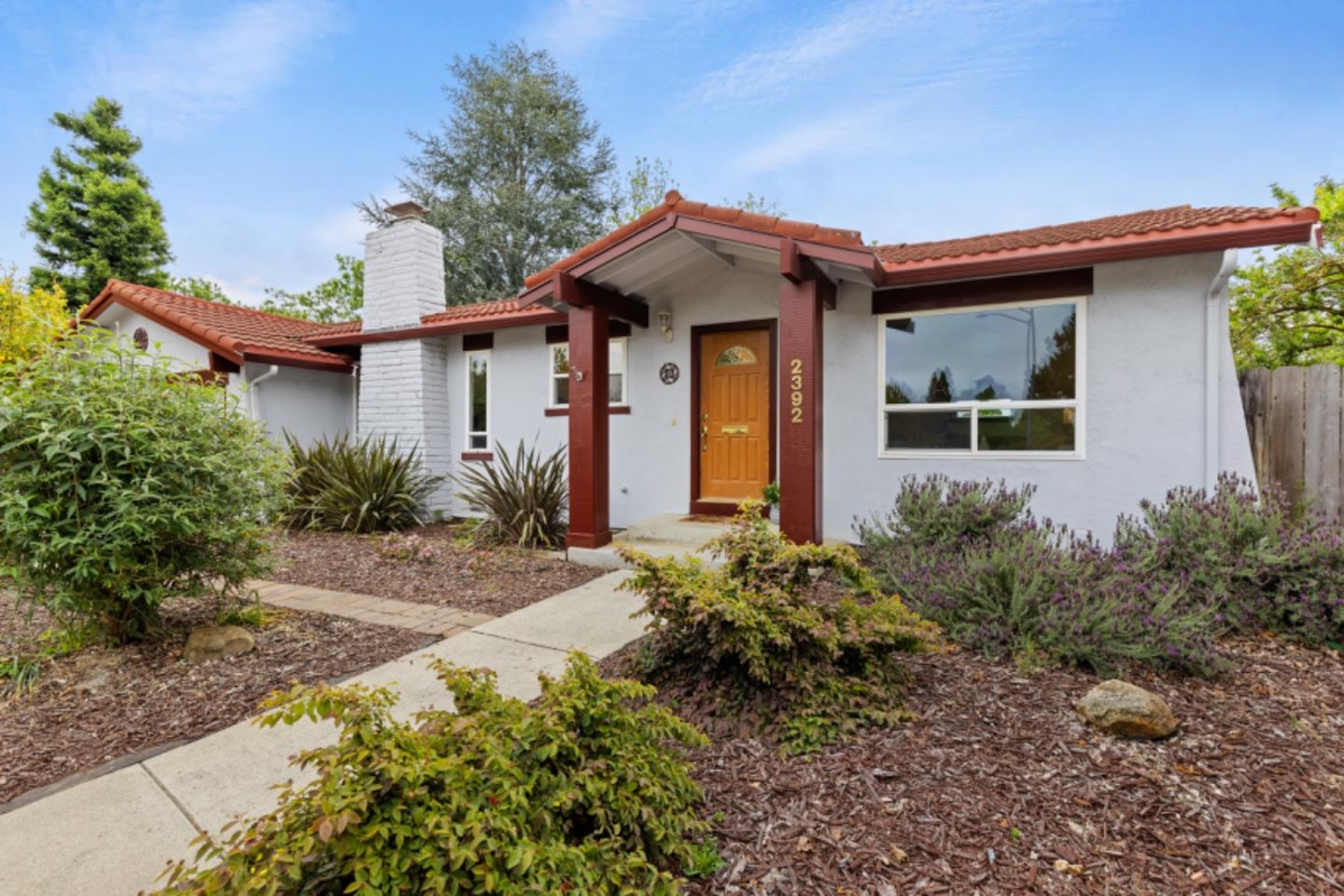 Detail Gallery Image 2 of 26 For 2392 via Espada, Pleasanton,  CA 94566 - 3 Beds | 2 Baths
