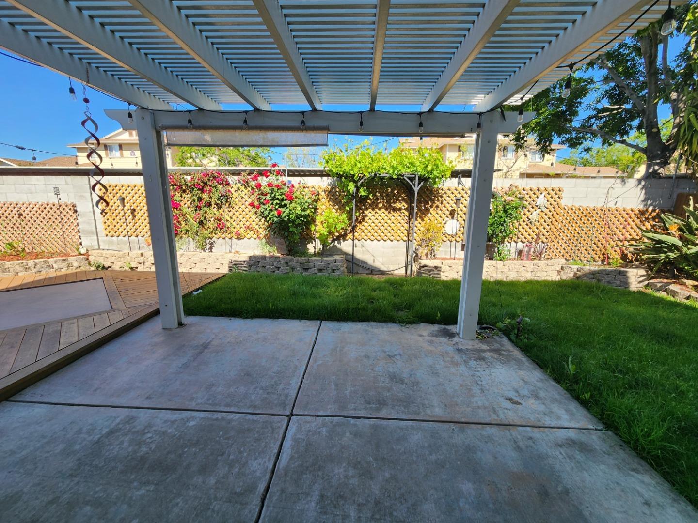 Detail Gallery Image 13 of 17 For Hawkins Ln, Tracy,  CA 95377 - 4 Beds | 2/1 Baths