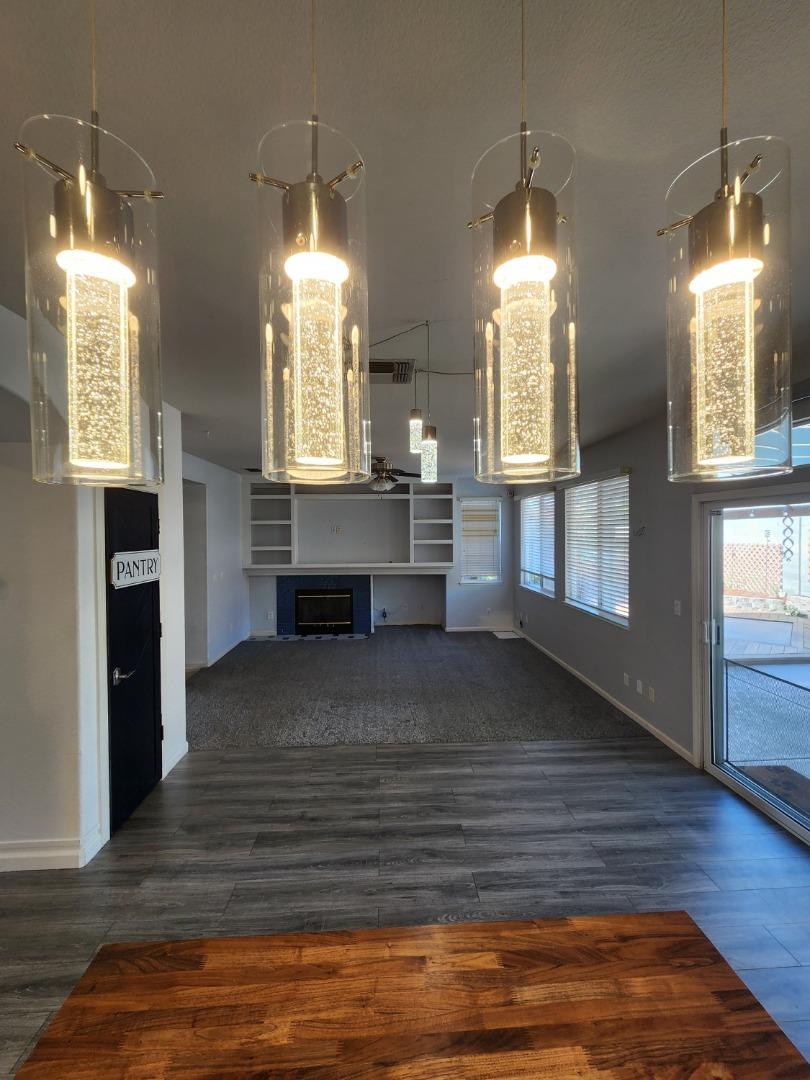 Detail Gallery Image 7 of 17 For Hawkins Ln, Tracy,  CA 95377 - 4 Beds | 2/1 Baths