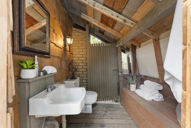 Detail Gallery Image 32 of 43 For 300 Chesham Ave, San Carlos,  CA 94070 - 4 Beds | 2 Baths