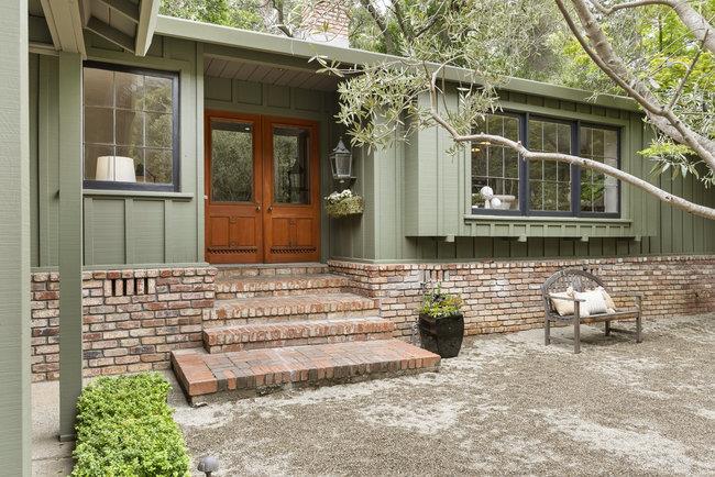 Detail Gallery Image 7 of 43 For 300 Chesham Ave, San Carlos,  CA 94070 - 4 Beds | 2 Baths