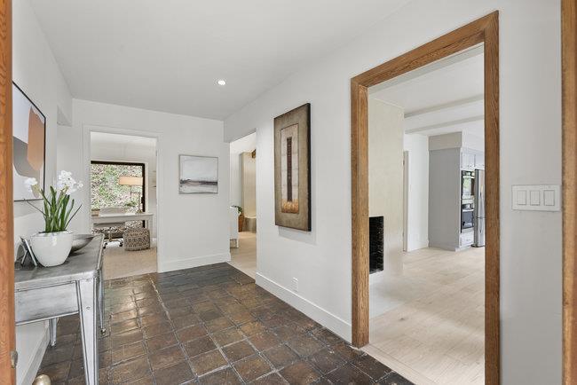 Detail Gallery Image 9 of 43 For 300 Chesham Ave, San Carlos,  CA 94070 - 4 Beds | 2 Baths