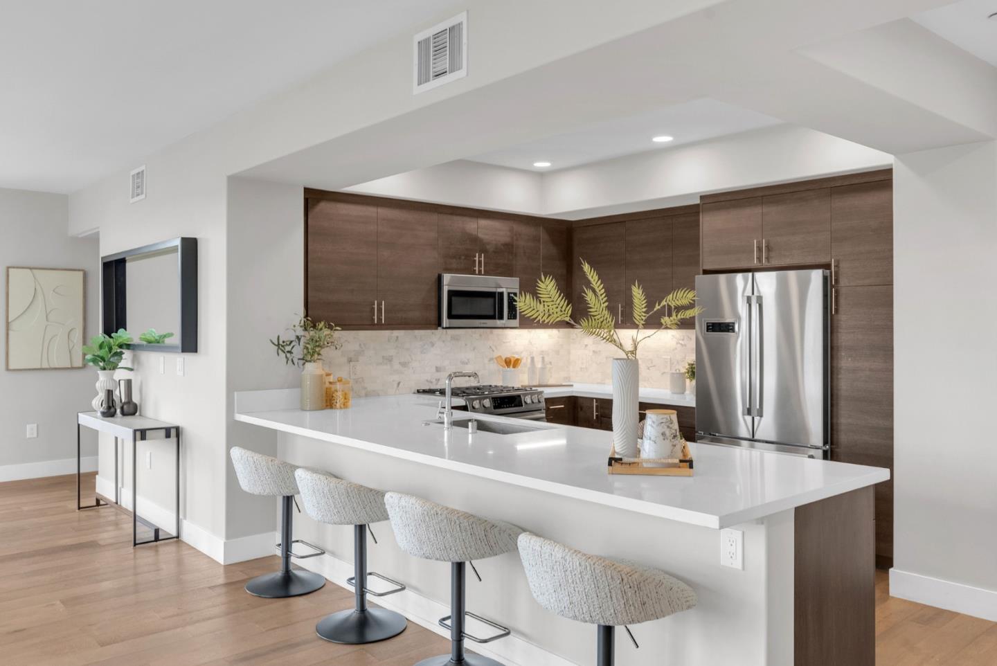 Detail Gallery Image 10 of 68 For 400 Mariners Island Blvd #214,  San Mateo,  CA 94404 - 2 Beds | 2 Baths