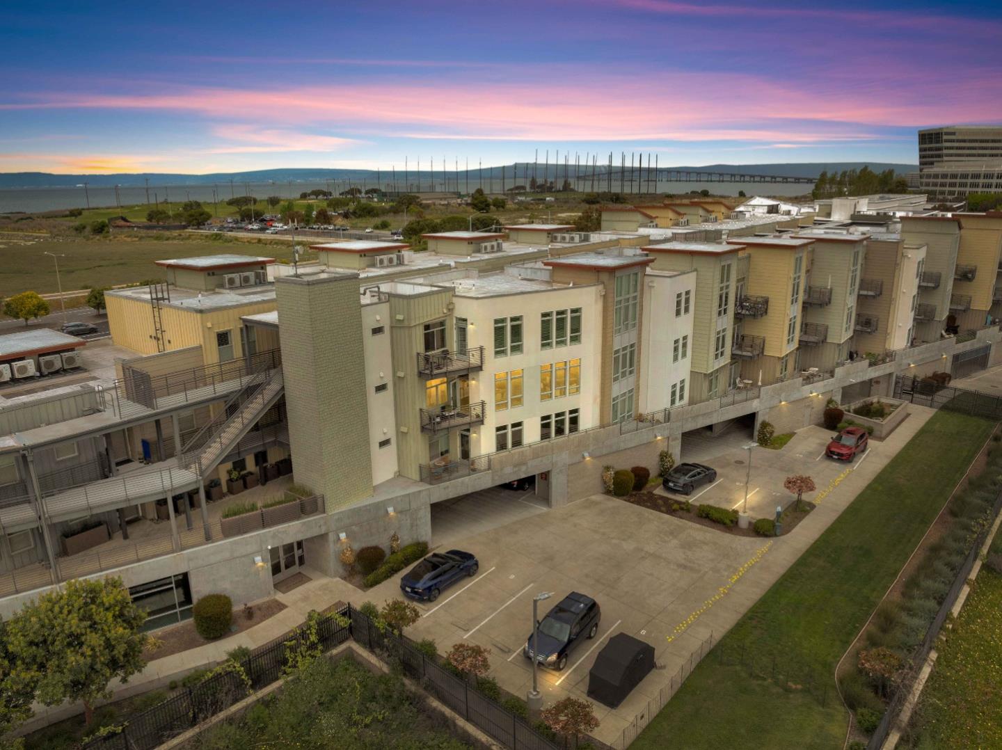 Detail Gallery Image 2 of 68 For 400 Mariners Island Blvd #214,  San Mateo,  CA 94404 - 2 Beds | 2 Baths