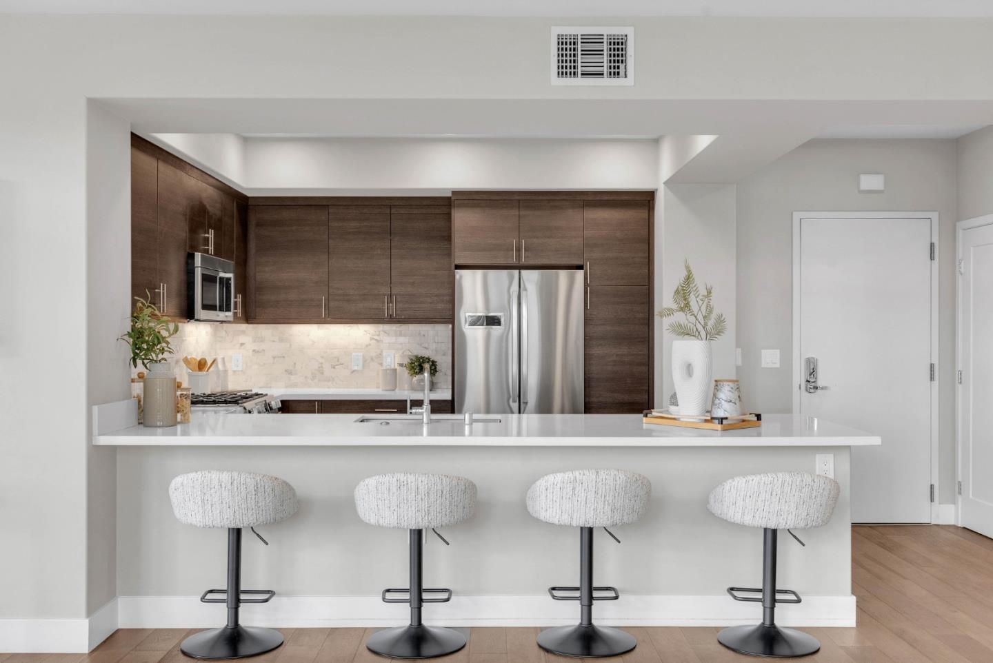 Detail Gallery Image 9 of 68 For 400 Mariners Island Blvd #214,  San Mateo,  CA 94404 - 2 Beds | 2 Baths
