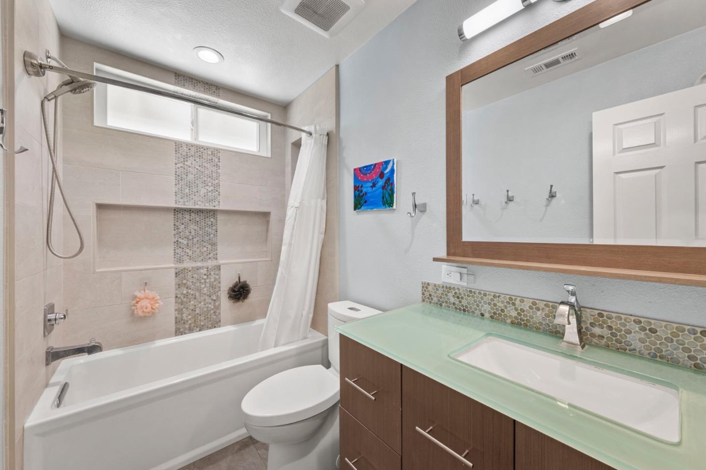 Detail Gallery Image 15 of 22 For 9280 Church St, Gilroy,  CA 95020 - 3 Beds | 2/1 Baths