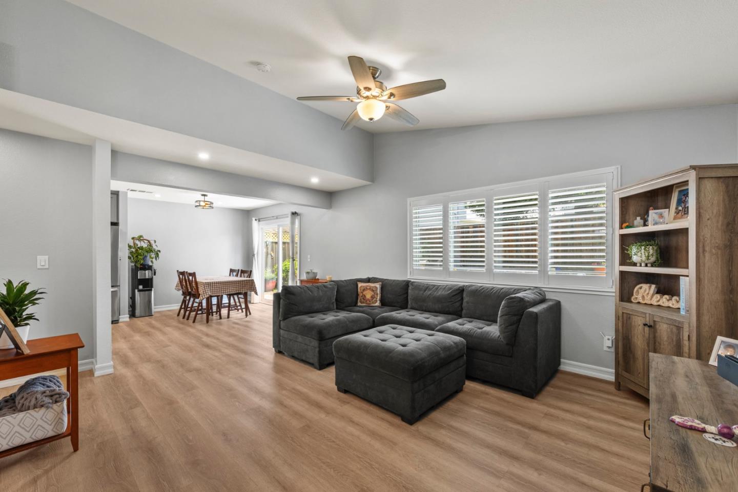 Detail Gallery Image 4 of 22 For 9280 Church St, Gilroy,  CA 95020 - 3 Beds | 2/1 Baths