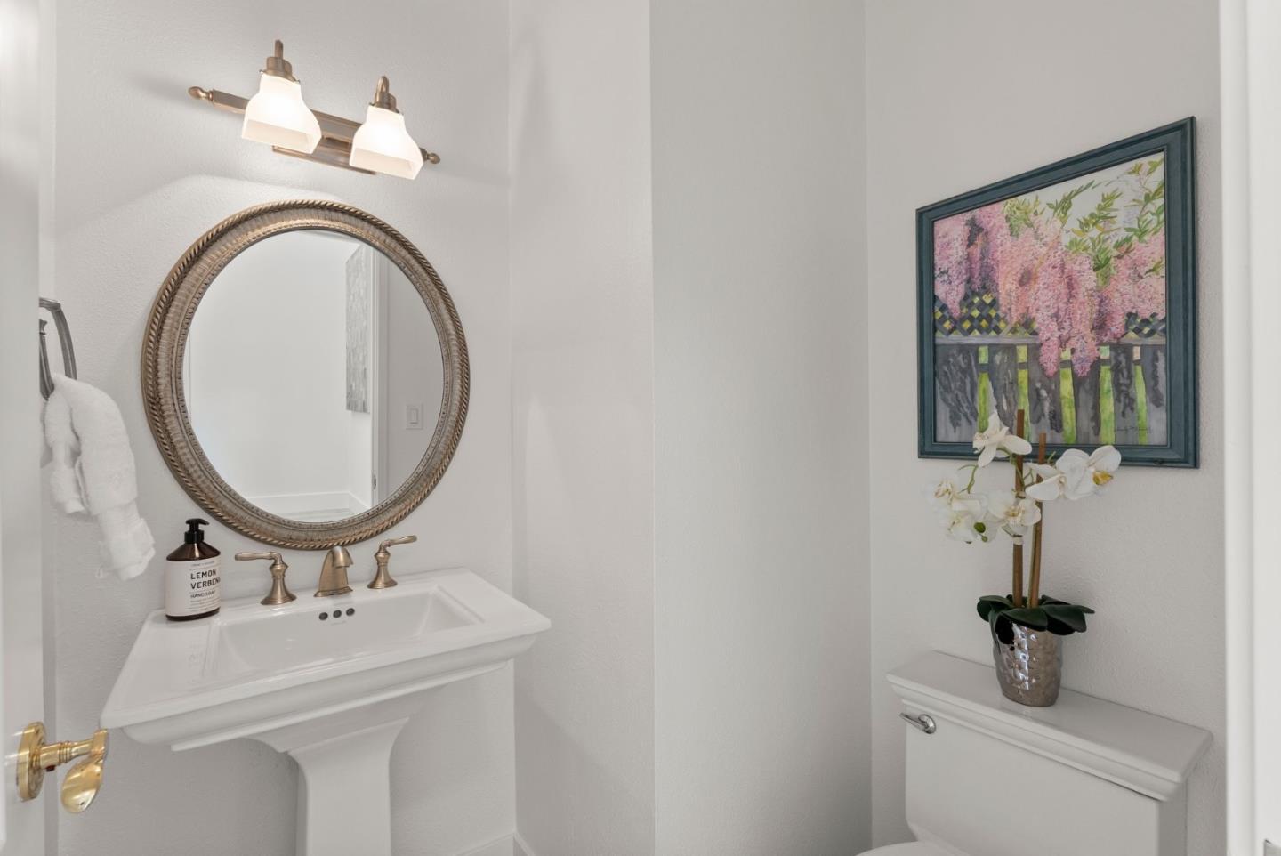 Detail Gallery Image 15 of 22 For 2142 Sand Hill Rd, Menlo Park,  CA 94025 - 3 Beds | 2/1 Baths