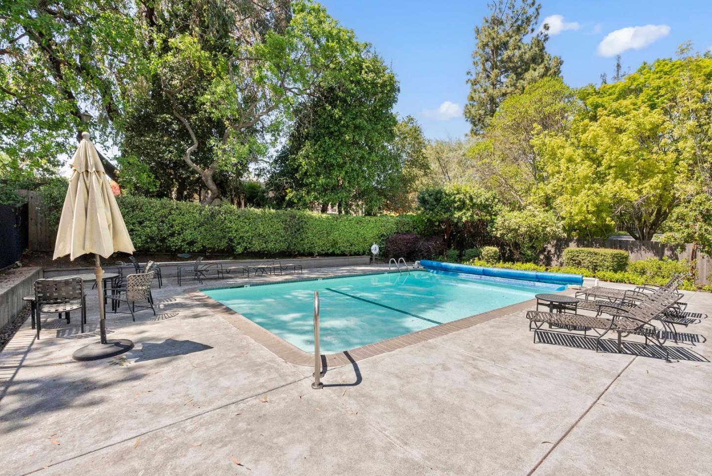 Detail Gallery Image 22 of 22 For 2142 Sand Hill Rd, Menlo Park,  CA 94025 - 3 Beds | 2/1 Baths