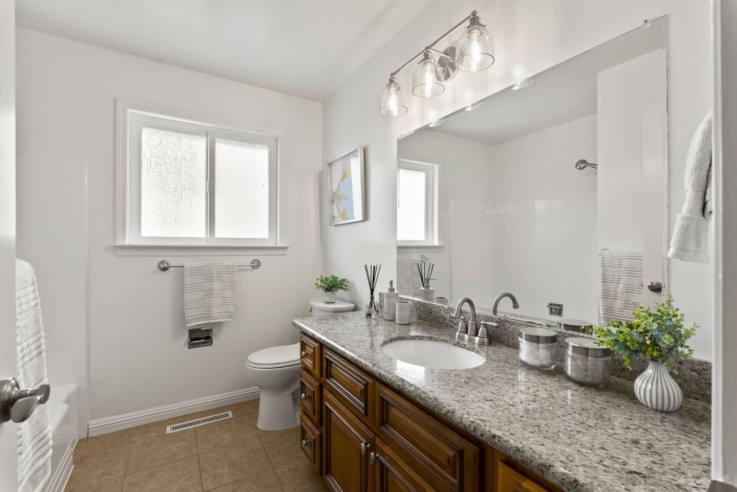 Detail Gallery Image 20 of 46 For 140 Virginia Ave, Belmont,  CA 94002 - 3 Beds | 3 Baths