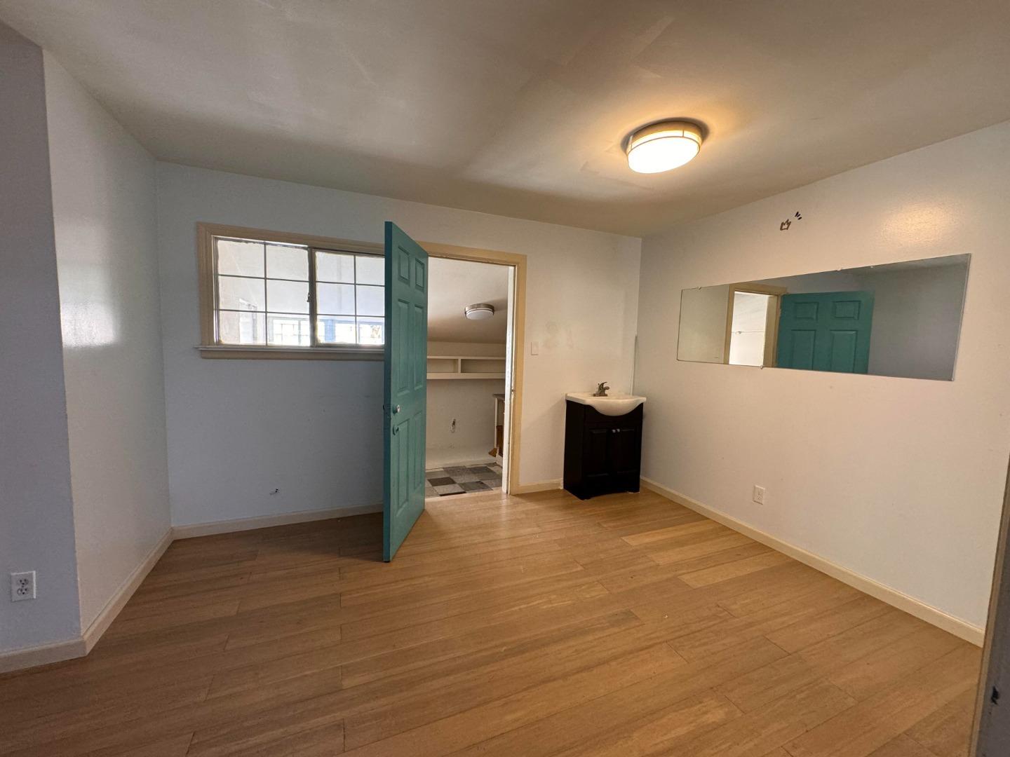property-img