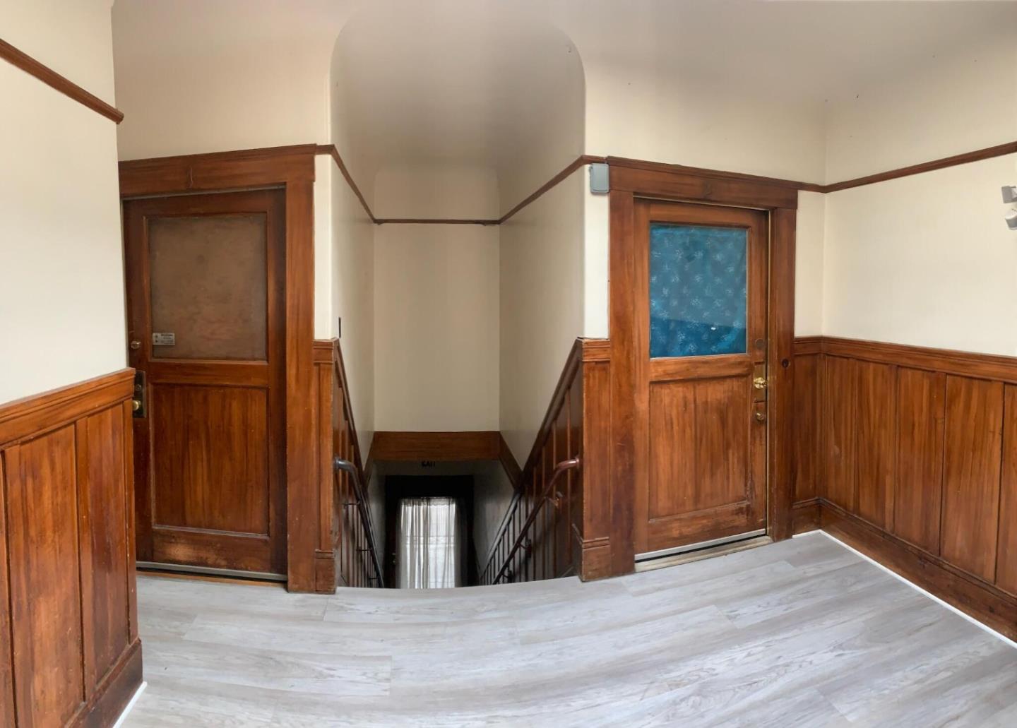 property-img