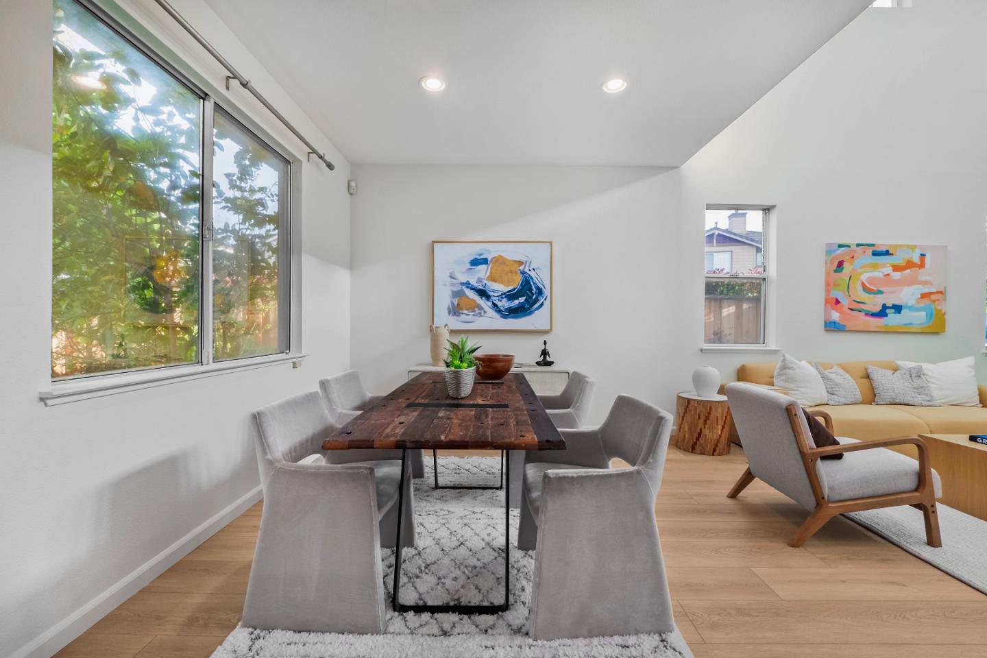 Detail Gallery Image 7 of 42 For 858 Windsor Hills Cir, San Jose,  CA 95123 - 3 Beds | 2/1 Baths