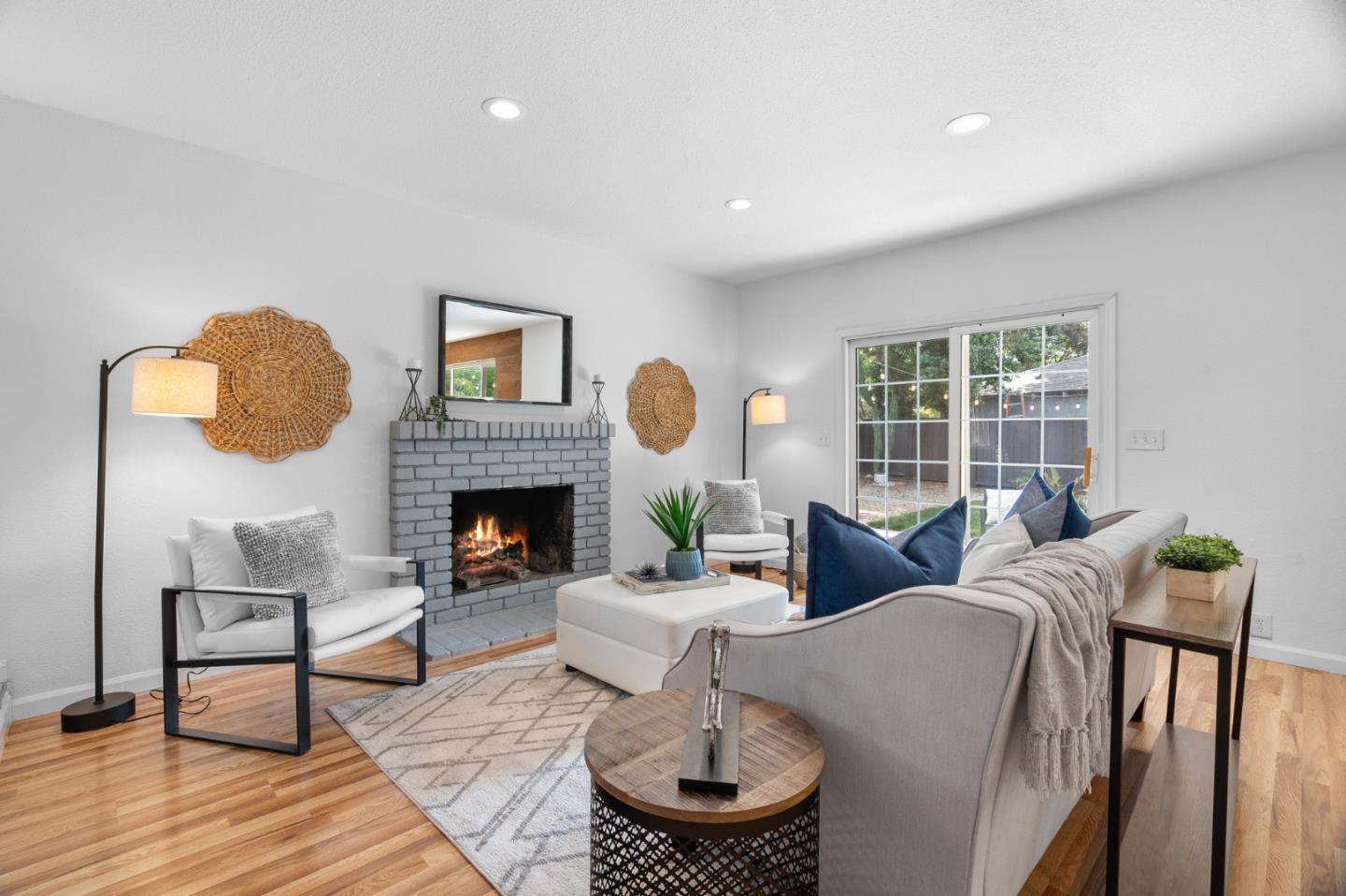 Detail Gallery Image 10 of 53 For 776 Vereda Ct, San Jose,  CA 95123 - 3 Beds | 2 Baths