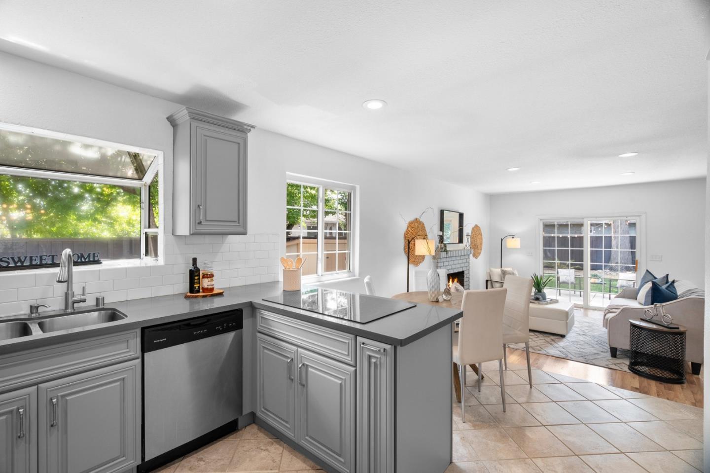 Detail Gallery Image 18 of 53 For 776 Vereda Ct, San Jose,  CA 95123 - 3 Beds | 2 Baths