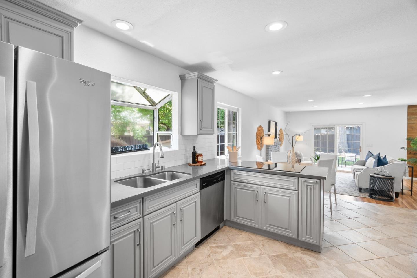 Detail Gallery Image 21 of 53 For 776 Vereda Ct, San Jose,  CA 95123 - 3 Beds | 2 Baths