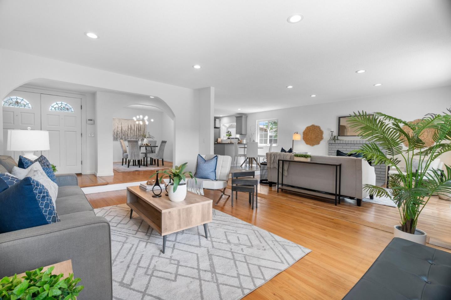 Detail Gallery Image 5 of 53 For 776 Vereda Ct, San Jose,  CA 95123 - 3 Beds | 2 Baths