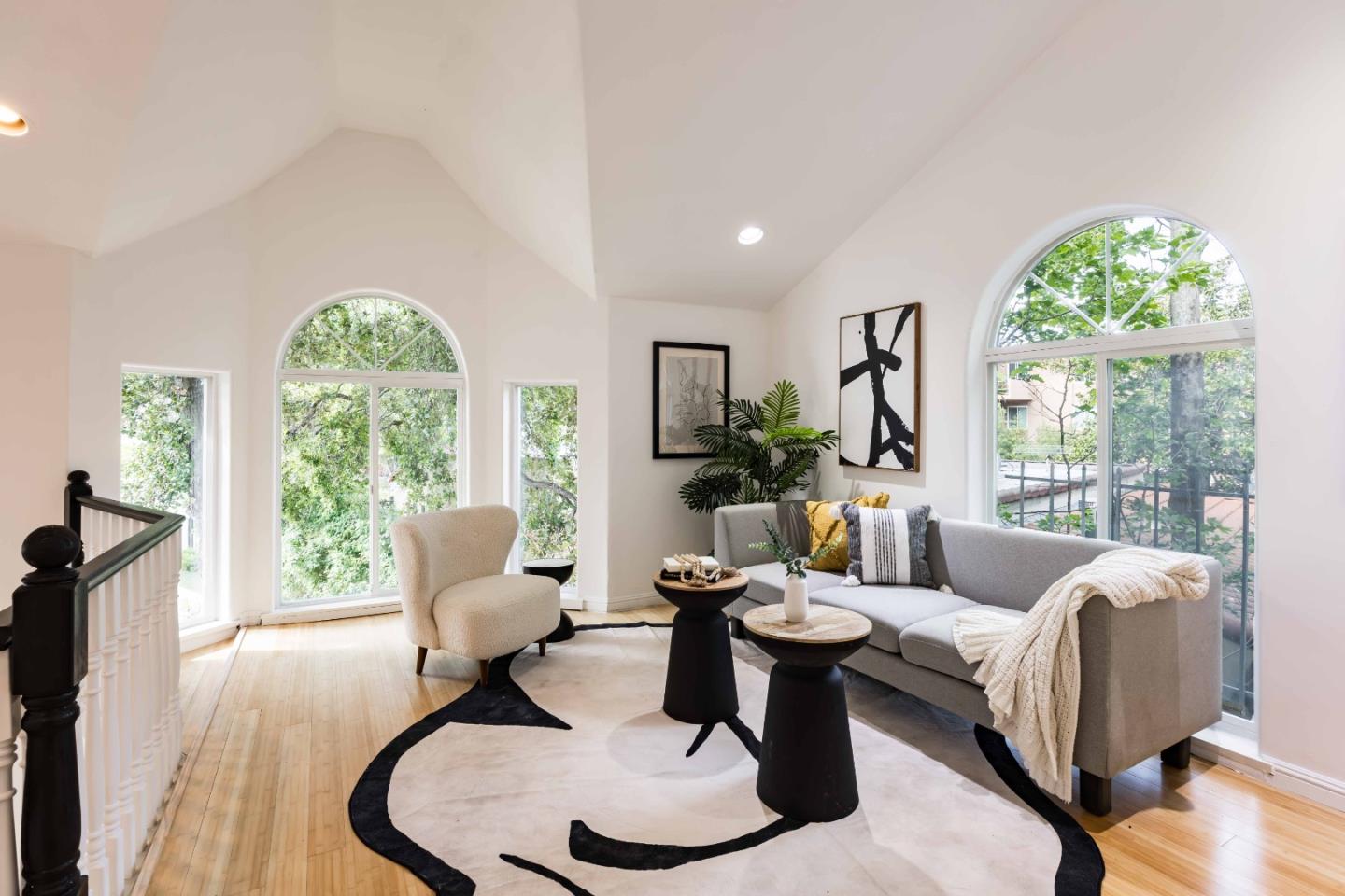 Detail Gallery Image 20 of 45 For 77b Claremont Ave, Redwood City,  CA 94062 - 6 Beds | 5/1 Baths
