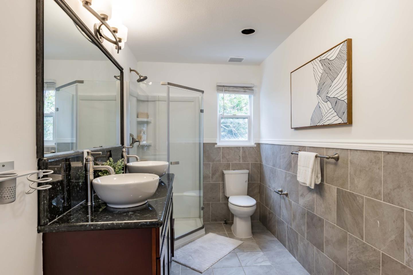 Detail Gallery Image 29 of 45 For 77b Claremont Ave, Redwood City,  CA 94062 - 6 Beds | 5/1 Baths