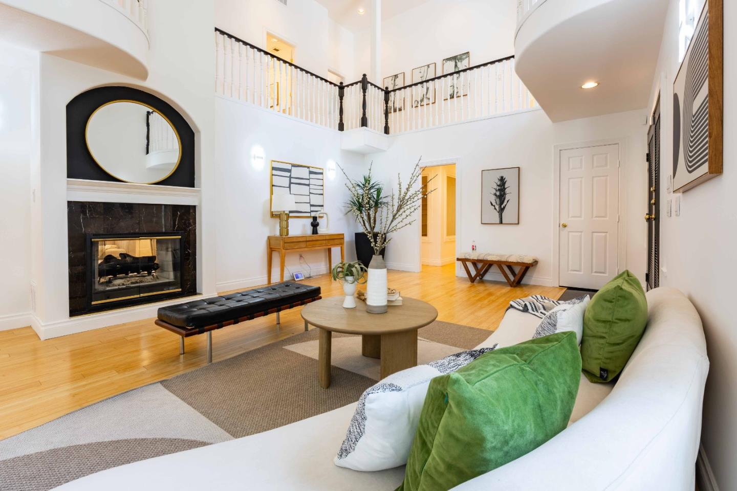 Detail Gallery Image 5 of 45 For 77b Claremont Ave, Redwood City,  CA 94062 - 6 Beds | 5/1 Baths