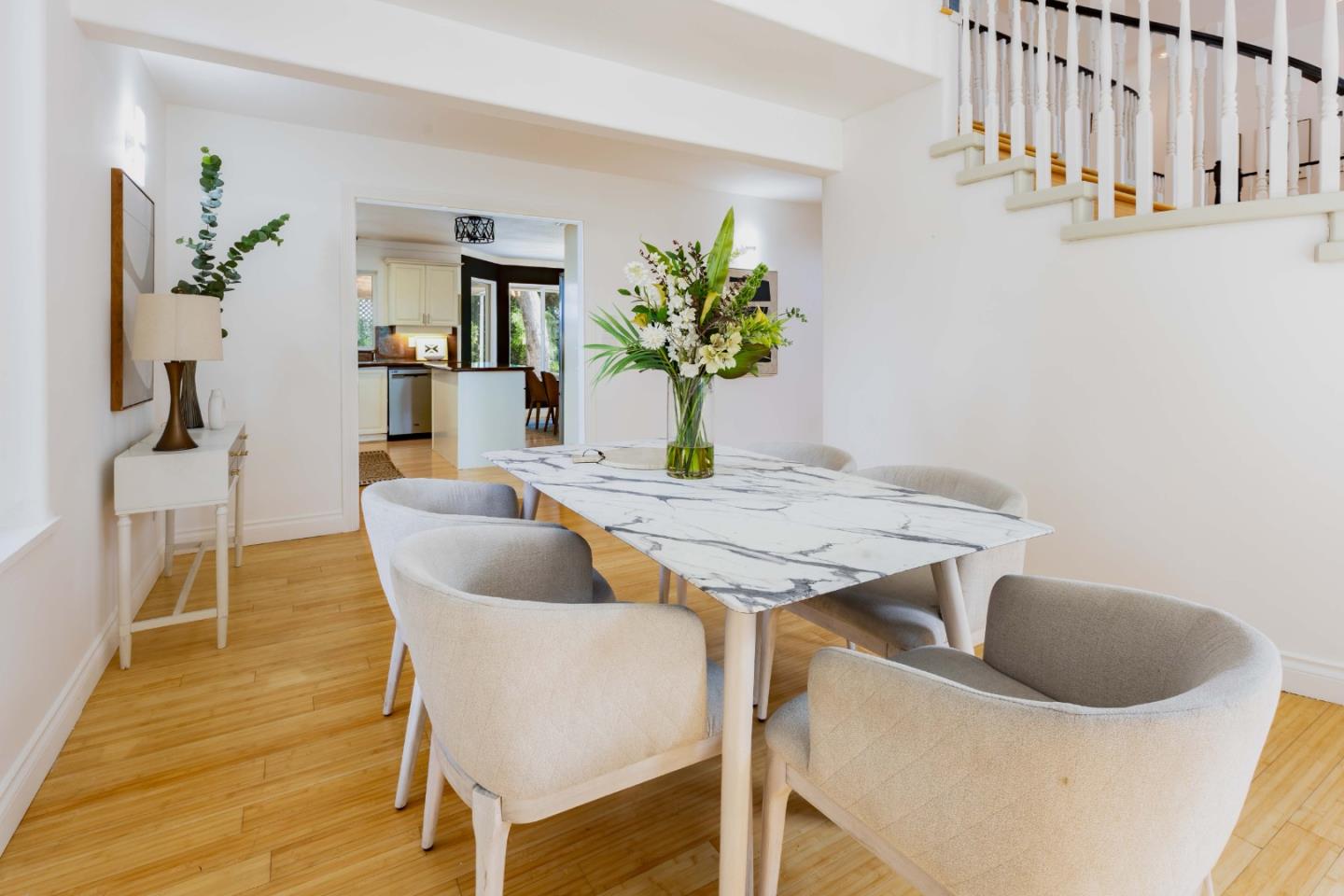 Detail Gallery Image 7 of 45 For 77b Claremont Ave, Redwood City,  CA 94062 - 6 Beds | 5/1 Baths