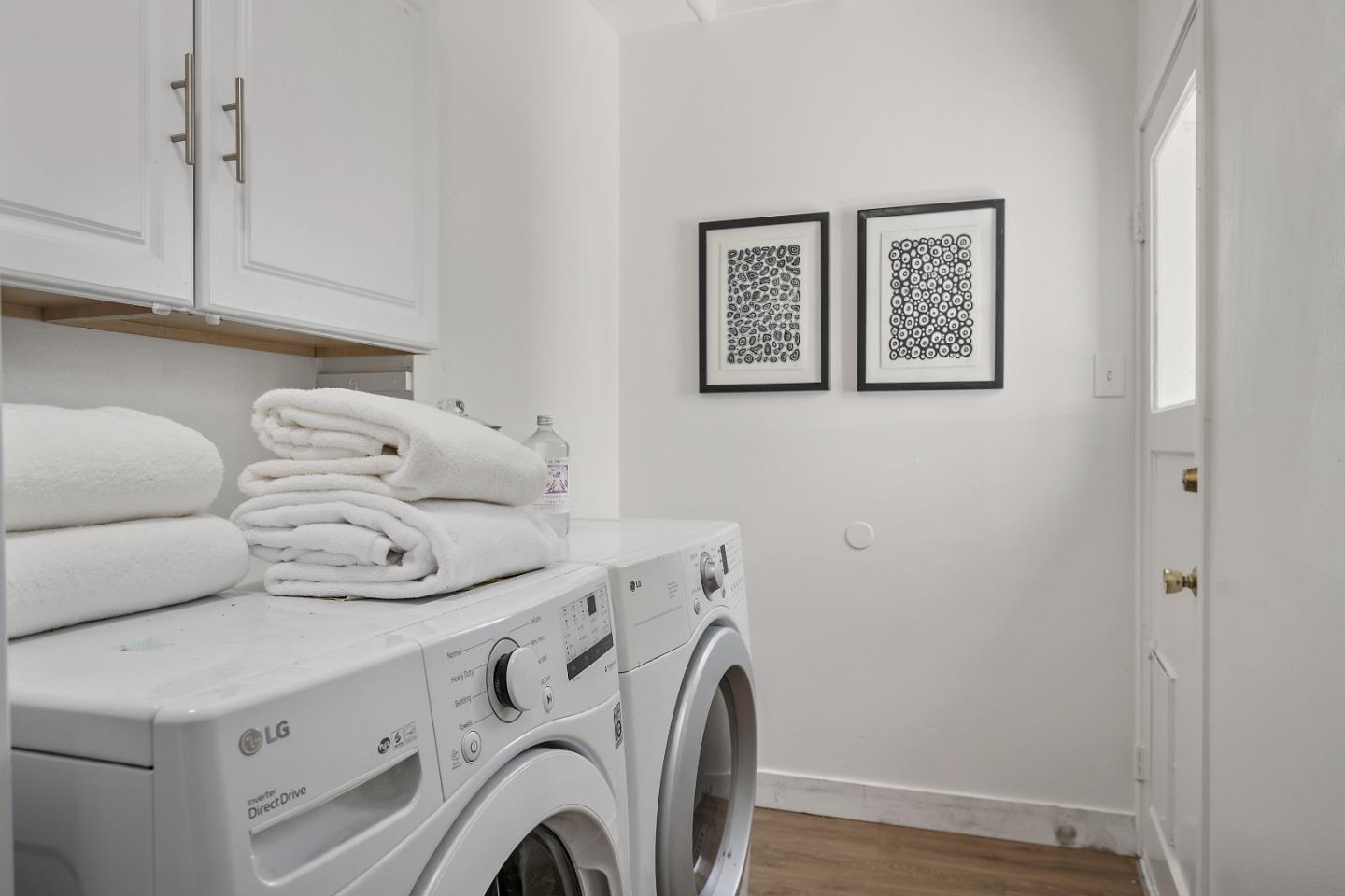 Detail Gallery Image 11 of 25 For 2425 Whipple Ave, Redwood City,  CA 94062 - 2 Beds | 2 Baths