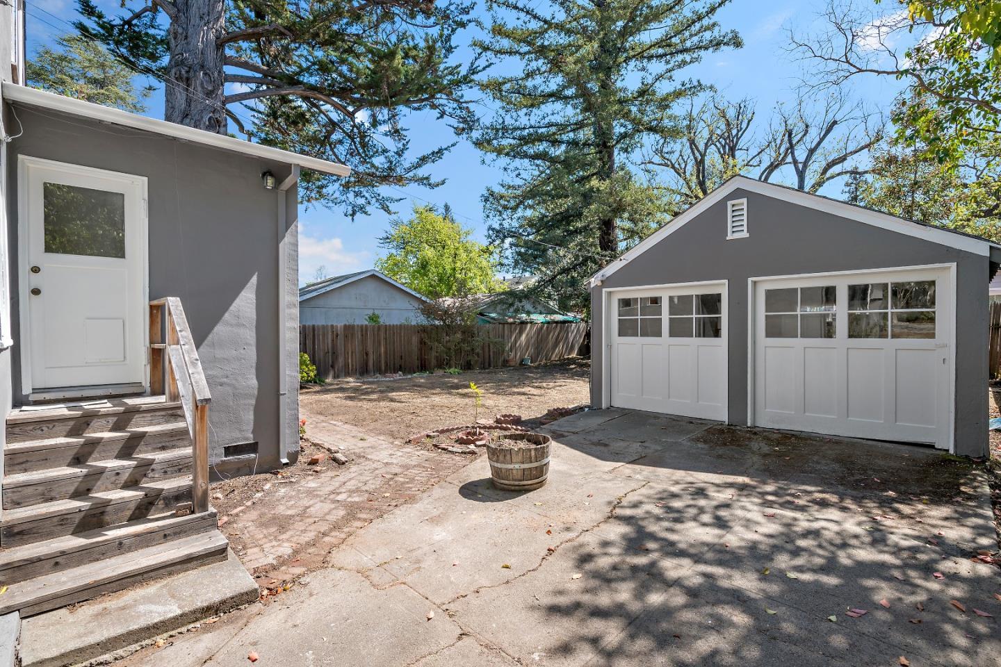 Detail Gallery Image 21 of 25 For 2425 Whipple Ave, Redwood City,  CA 94062 - 2 Beds | 2 Baths