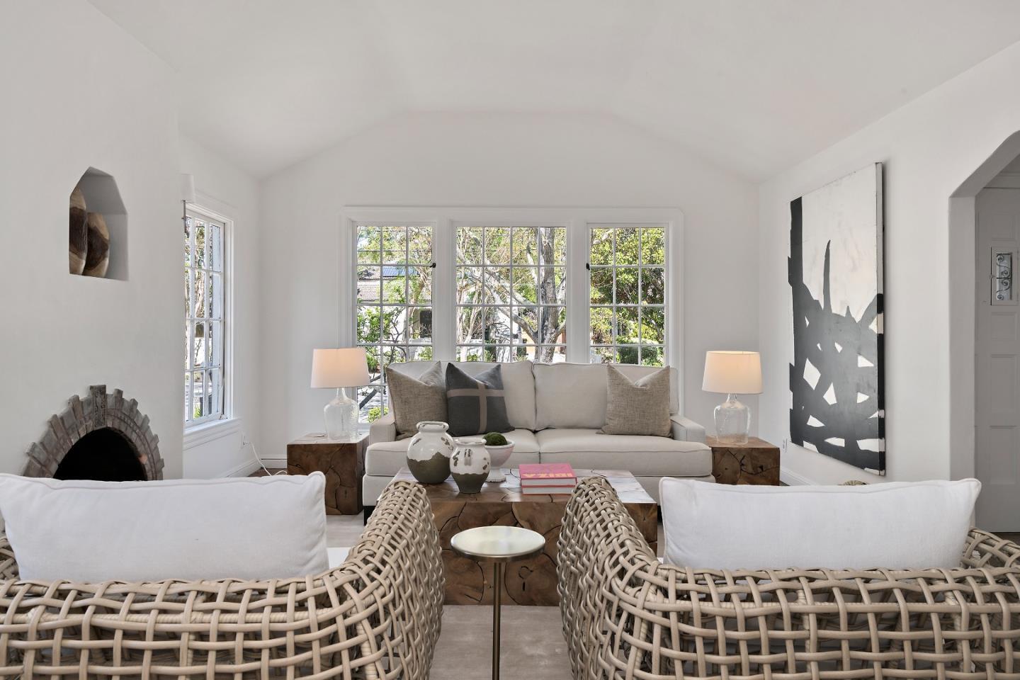 Detail Gallery Image 3 of 25 For 2425 Whipple Ave, Redwood City,  CA 94062 - 2 Beds | 2 Baths