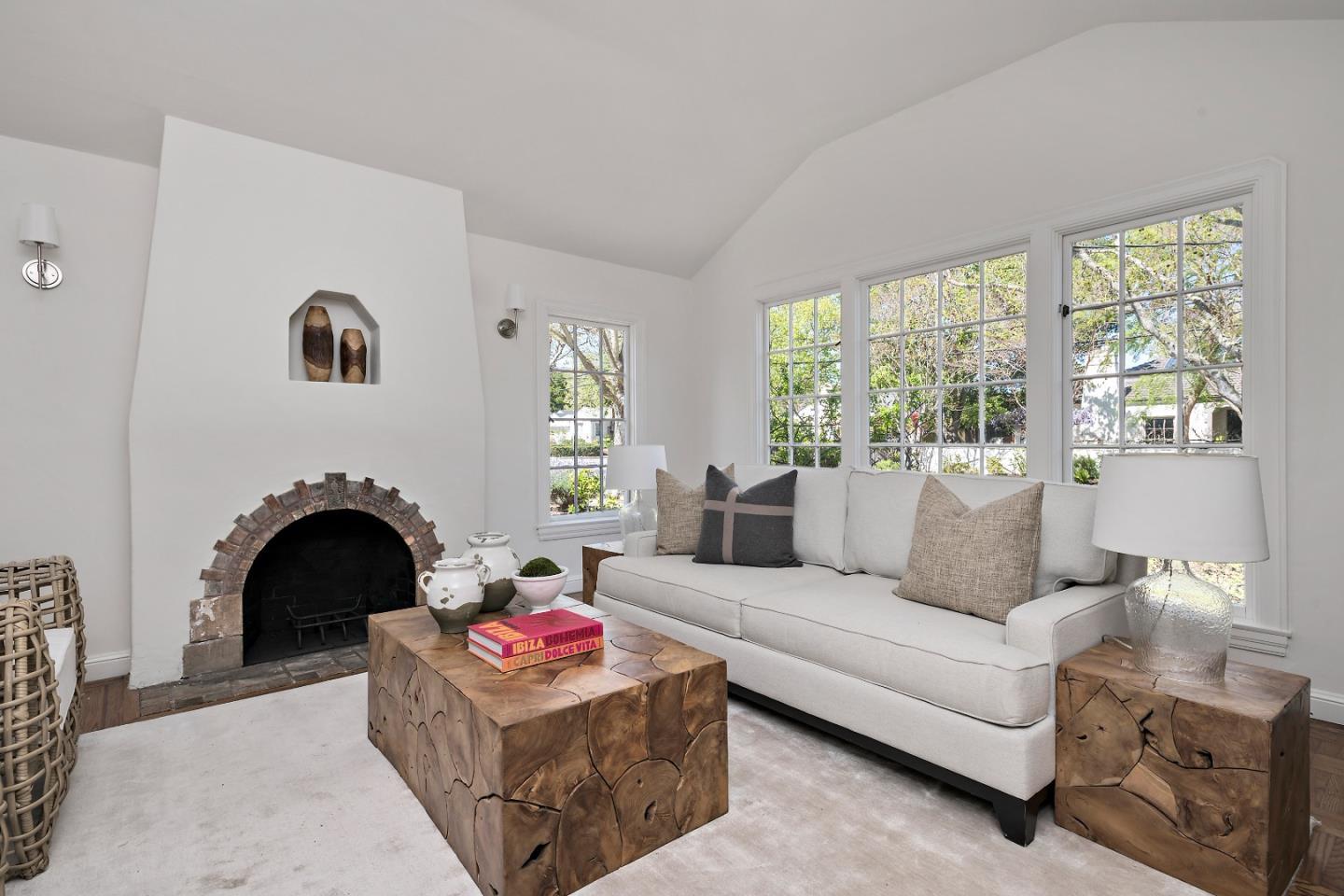 Detail Gallery Image 5 of 25 For 2425 Whipple Ave, Redwood City,  CA 94062 - 2 Beds | 2 Baths