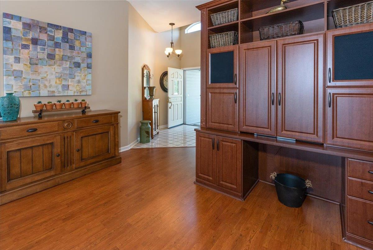 Detail Gallery Image 10 of 34 For 7829 Prestwick Cir, San Jose,  CA 95135 - 2 Beds | 2 Baths