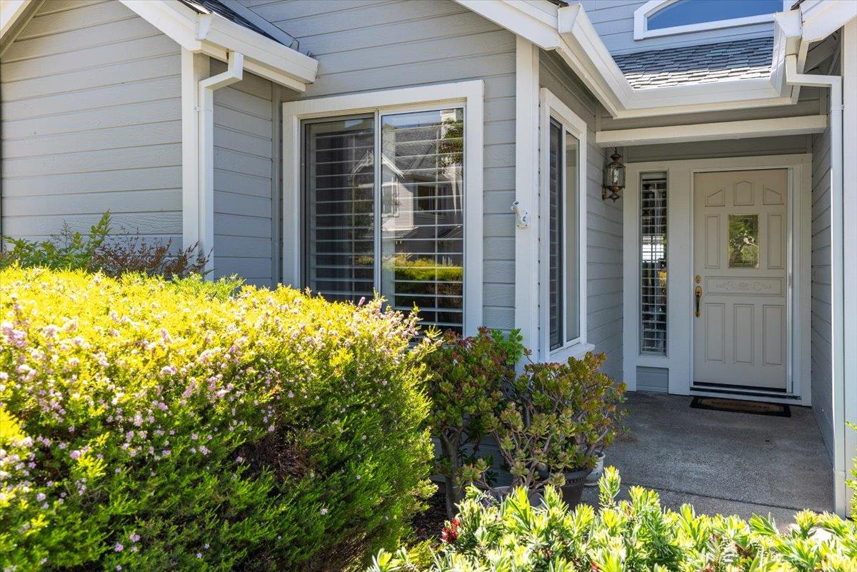 Detail Gallery Image 6 of 34 For 7829 Prestwick Cir, San Jose,  CA 95135 - 2 Beds | 2 Baths