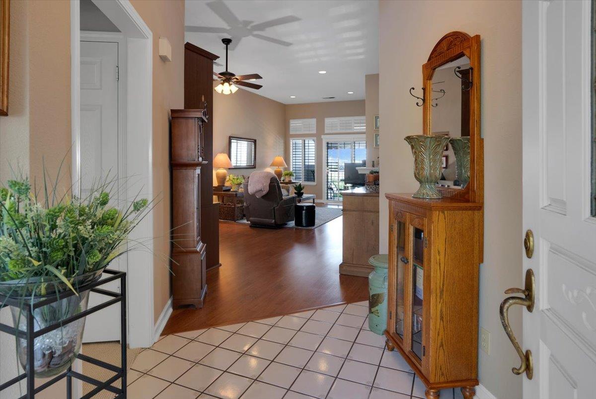 Detail Gallery Image 7 of 34 For 7829 Prestwick Cir, San Jose,  CA 95135 - 2 Beds | 2 Baths