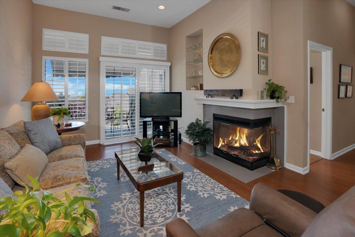 Detail Gallery Image 8 of 34 For 7829 Prestwick Cir, San Jose,  CA 95135 - 2 Beds | 2 Baths