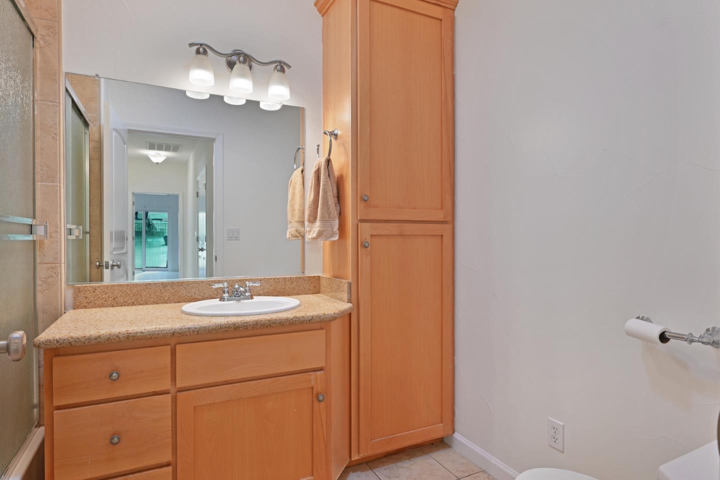 Detail Gallery Image 23 of 27 For 1685 American River Trl, Cool,  CA 95614 - 3 Beds | 2 Baths