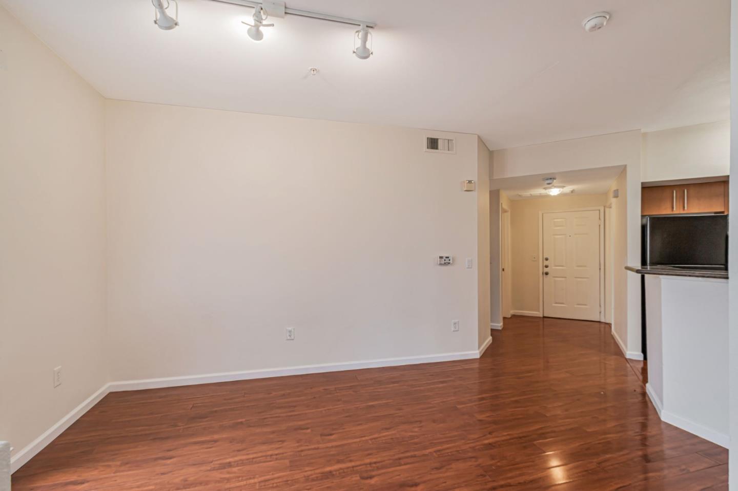 Detail Gallery Image 12 of 17 For 1060 S 3rd St #153,  San Jose,  CA 95112 - 2 Beds | 2 Baths