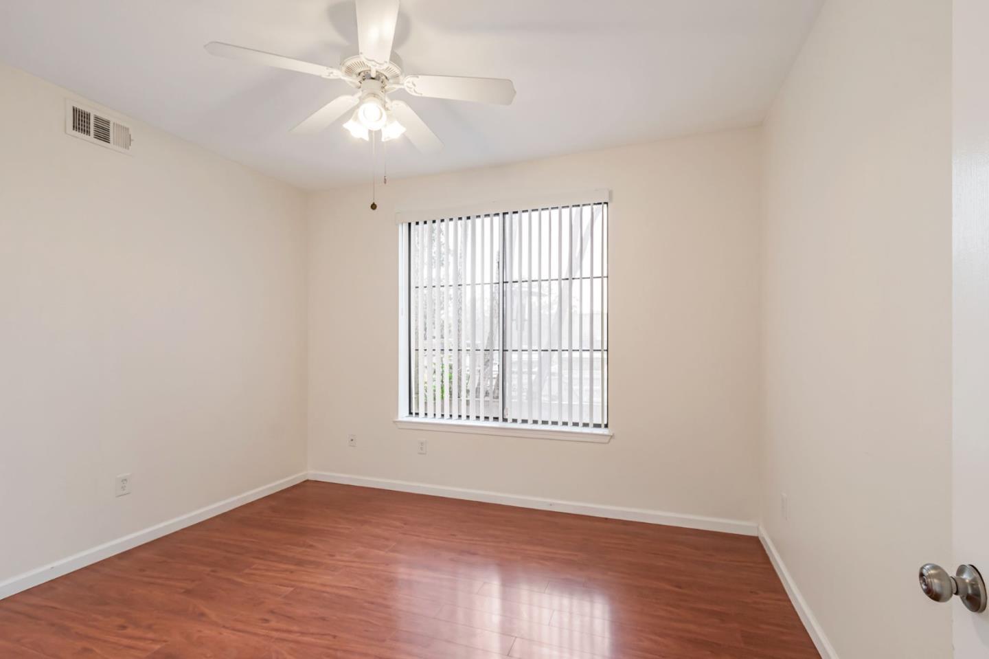 Detail Gallery Image 13 of 17 For 1060 S 3rd St #153,  San Jose,  CA 95112 - 2 Beds | 2 Baths