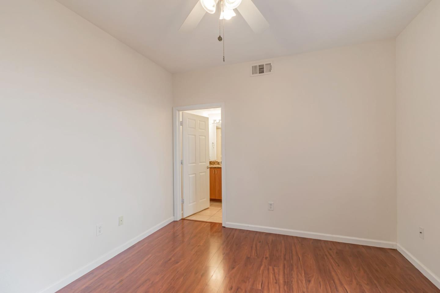 Detail Gallery Image 14 of 17 For 1060 S 3rd St #153,  San Jose,  CA 95112 - 2 Beds | 2 Baths