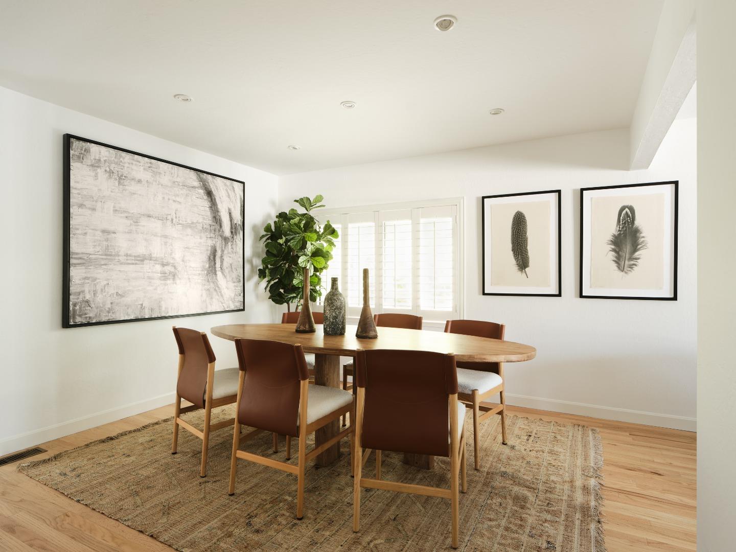 Detail Gallery Image 4 of 13 For 639 Palmer Ln, Menlo Park,  CA 94025 - 4 Beds | 3 Baths