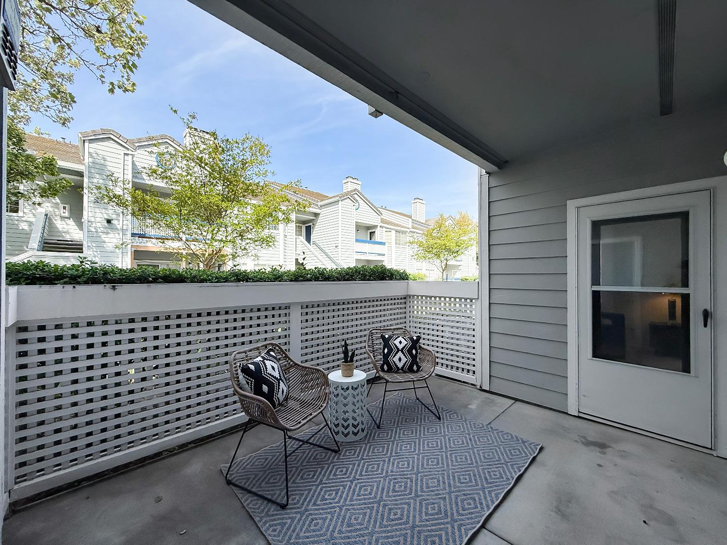 Detail Gallery Image 7 of 30 For 1790 Bevin Brook Dr, San Jose,  CA 95112 - 2 Beds | 2 Baths