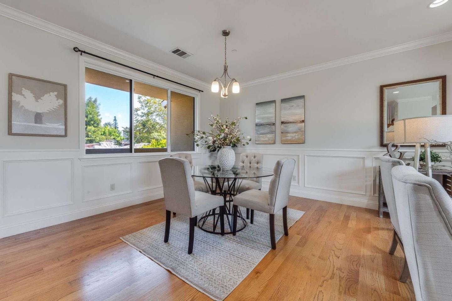 Detail Gallery Image 11 of 38 For 537 Elm St, San Carlos,  CA 94070 - 2 Beds | 2/1 Baths