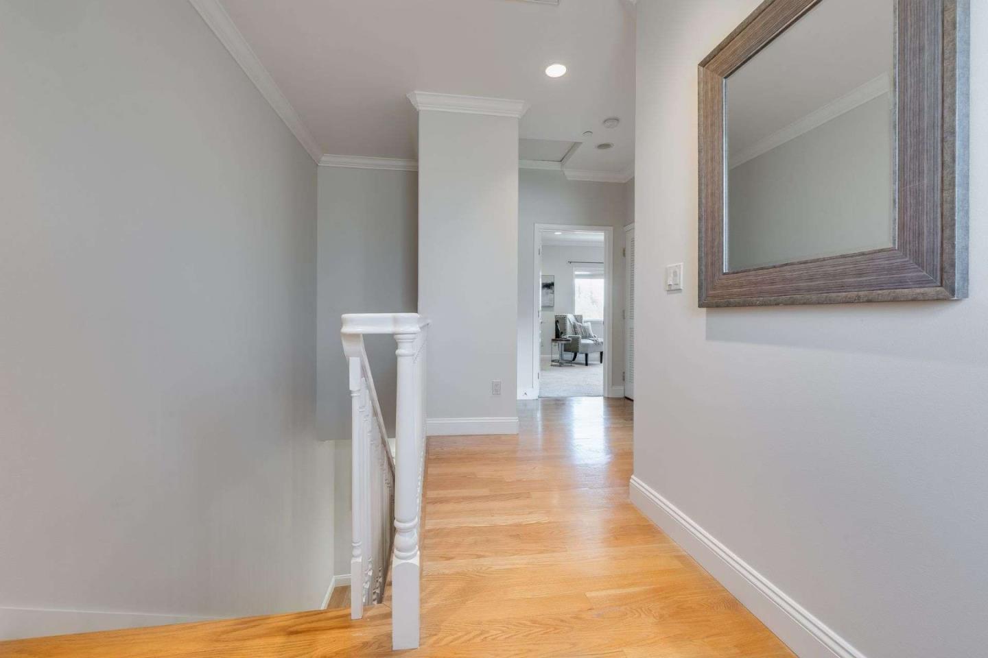 Detail Gallery Image 20 of 38 For 537 Elm St, San Carlos,  CA 94070 - 2 Beds | 2/1 Baths