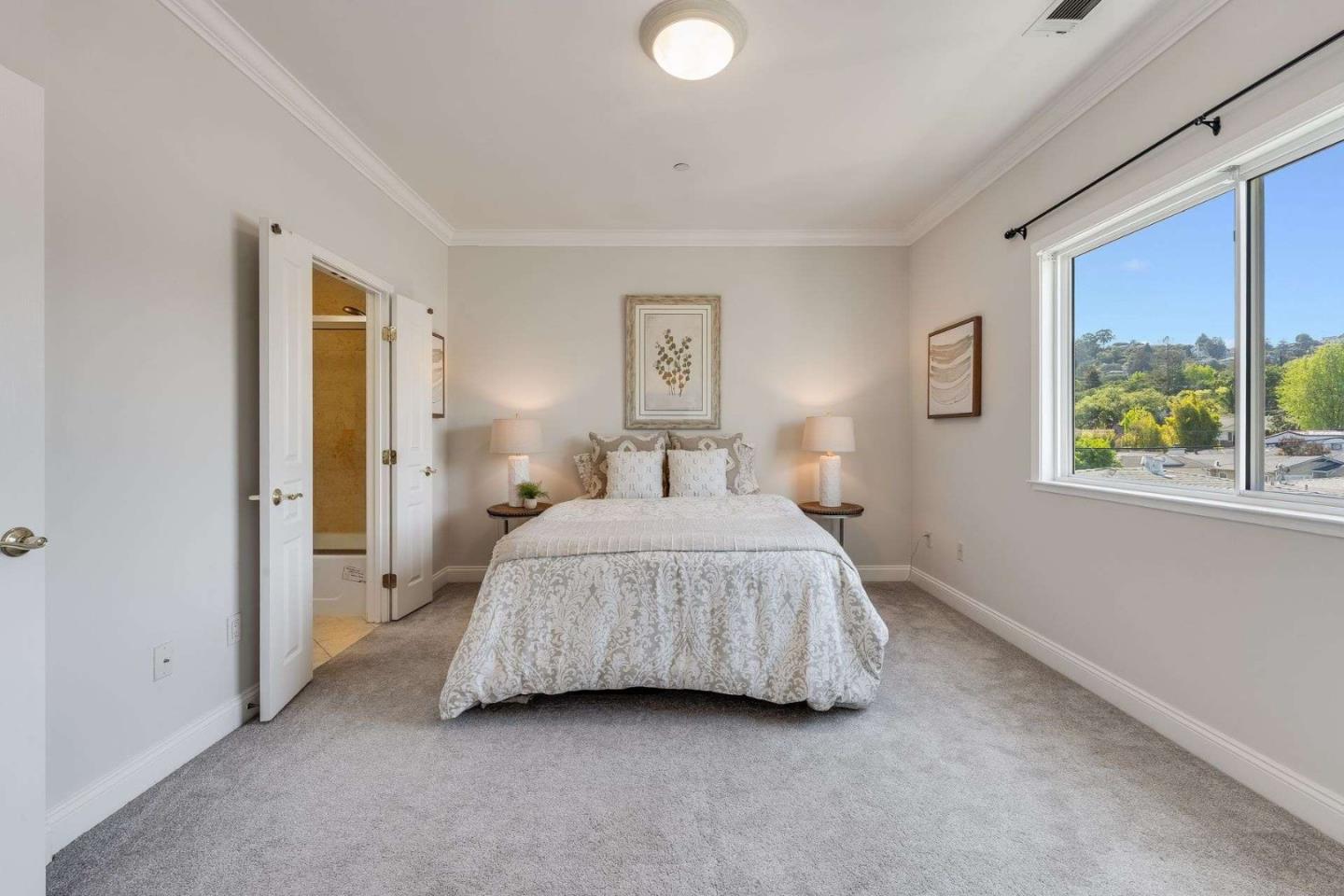 Detail Gallery Image 21 of 38 For 537 Elm St, San Carlos,  CA 94070 - 2 Beds | 2/1 Baths