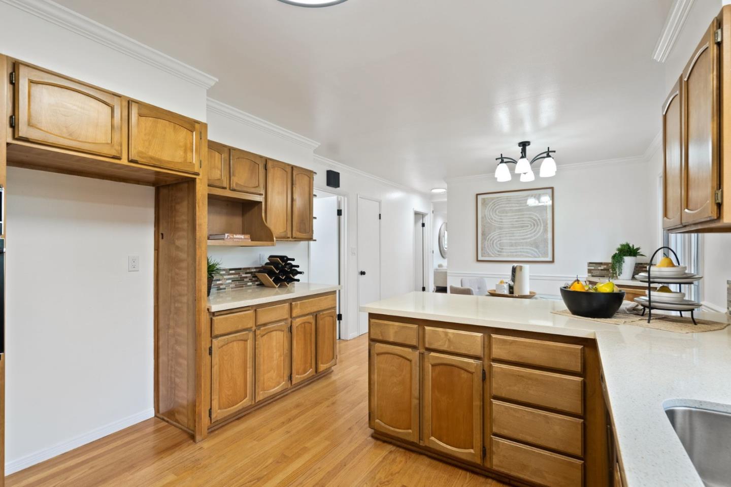Detail Gallery Image 16 of 58 For 135 Belvue Dr, Los Gatos,  CA 95032 - 5 Beds | 3 Baths